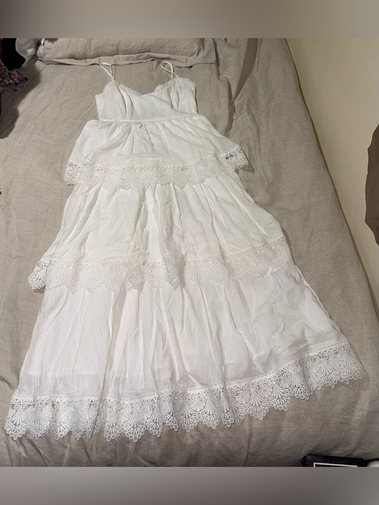 Free the Roses Dresses & Skirts - Free The Roses White Lace Tiered Maxi Dress Size S Nwot